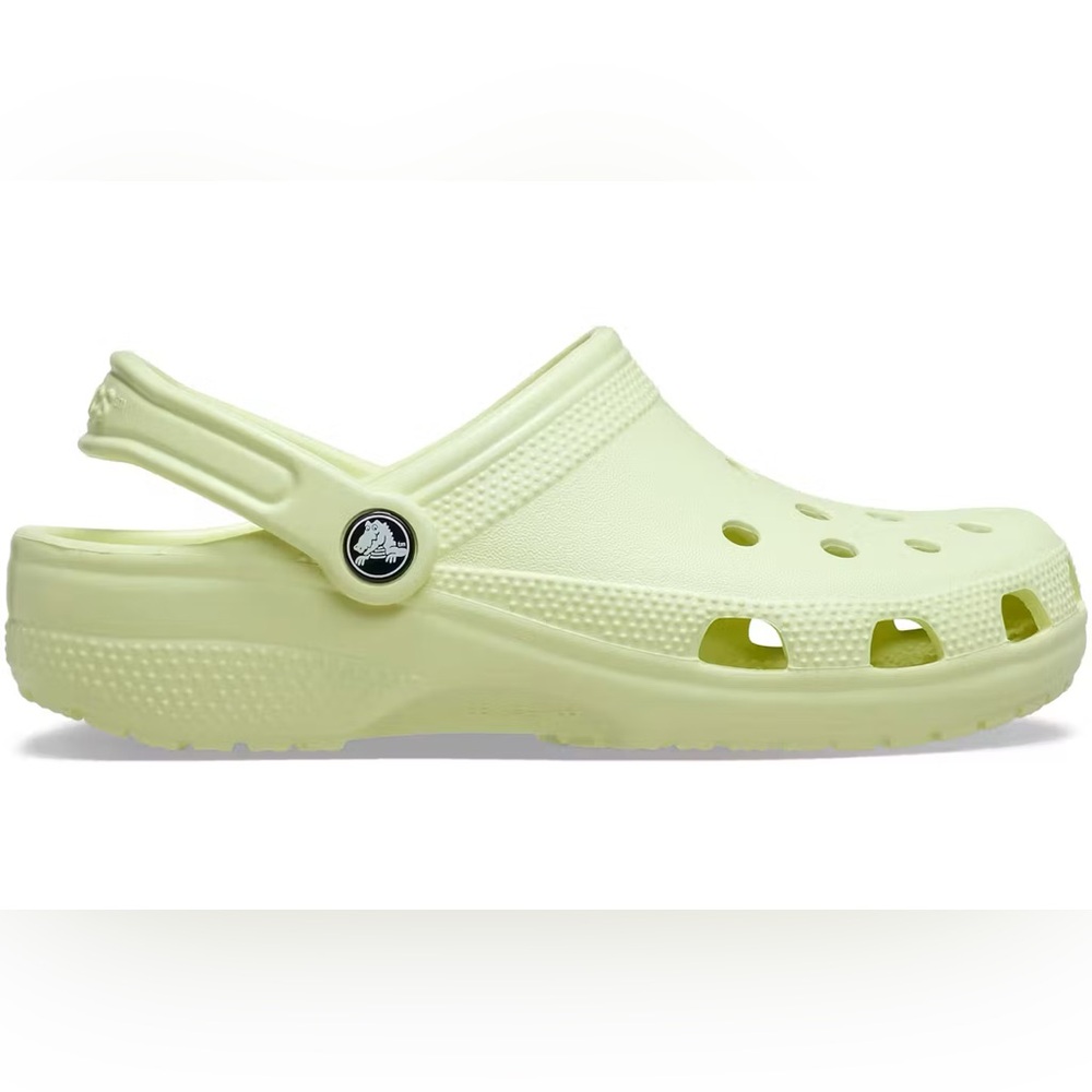 CROCS Classic Clog in Light Lime